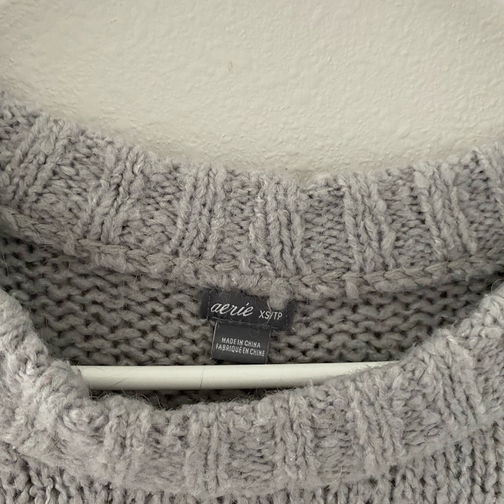 Aerie Oversized Gray Sweater - Picture 4 of 9
